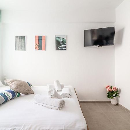 Renovated Studio Near Downtown Ираклион Экстерьер фото