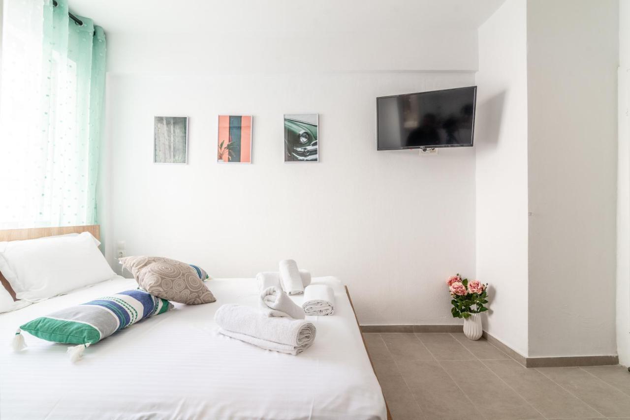 Renovated Studio Near Downtown Ираклион Экстерьер фото